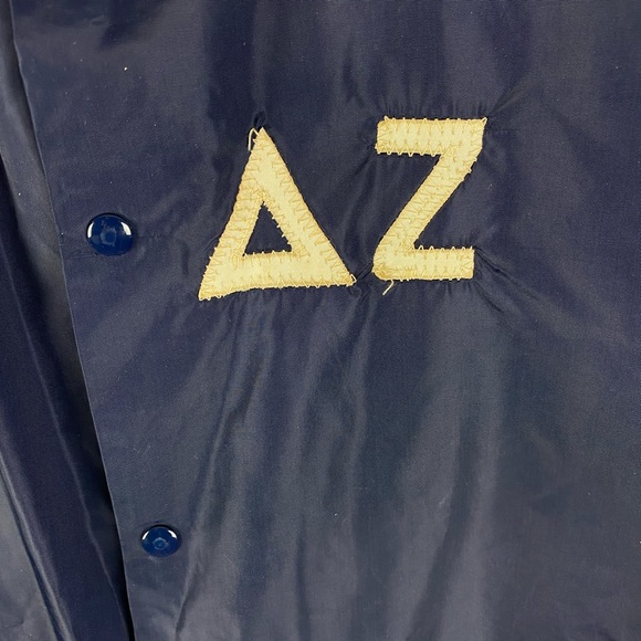 VTG General Athletic Products 50s/60s USA nylon Delta Zeta Greek windbreaker S - Picture 3 of 6